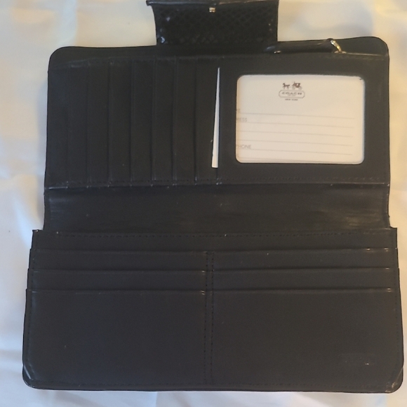 Coach Black Leather Women's Wallet - Picture 3 of 8